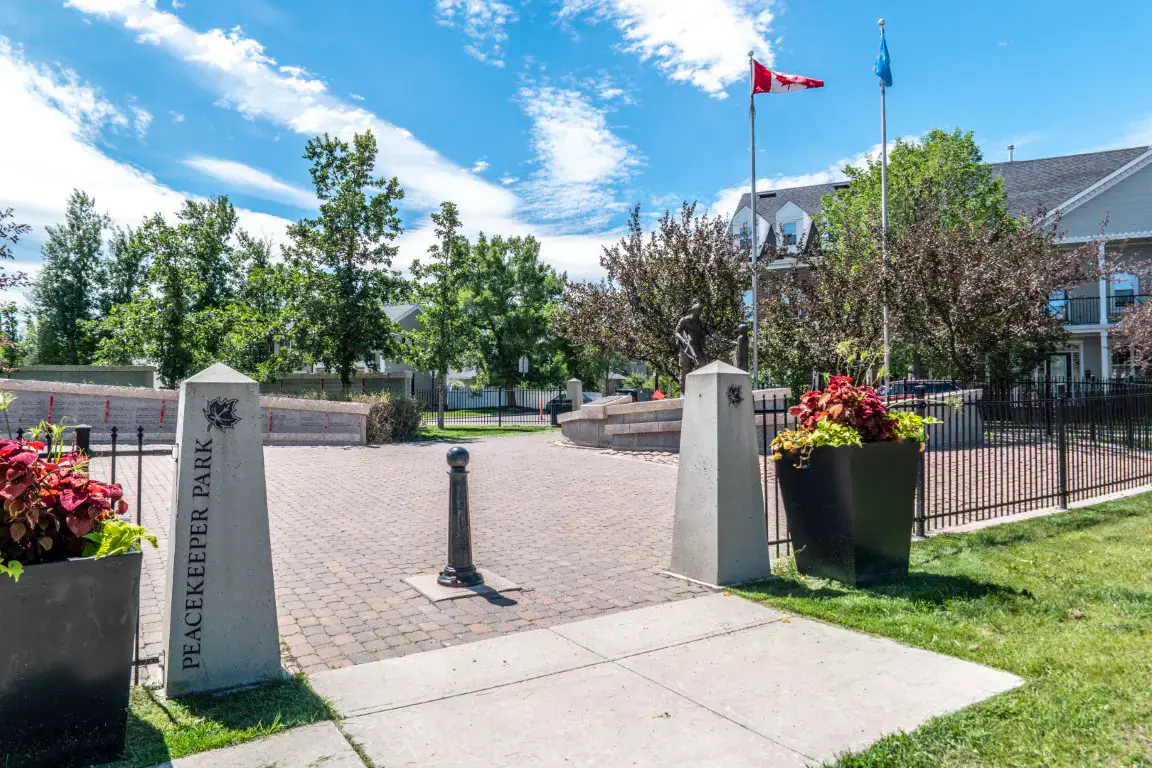 Lincoln Park property and community context